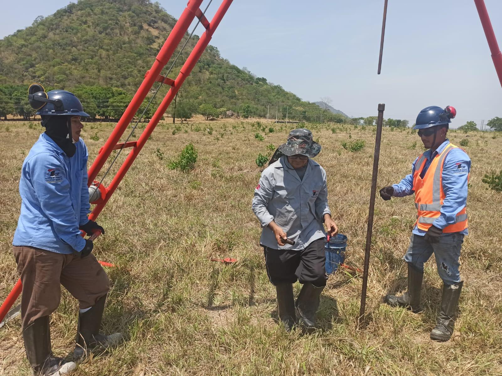 Sondagem SPT, Laboratório de Solo e Topografia